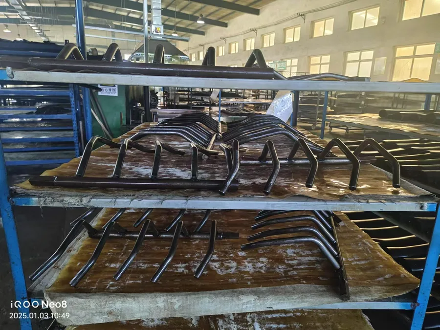 Shaping and vulcanising